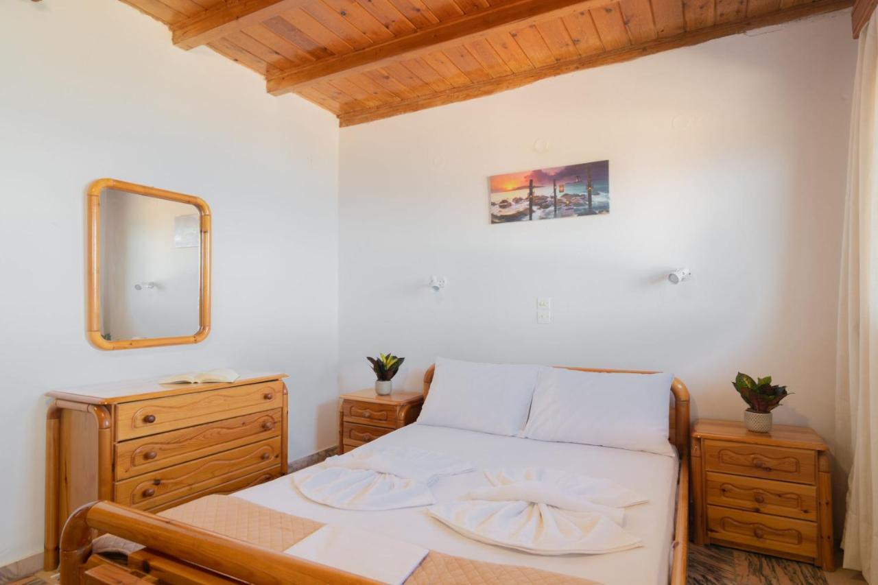 Agnadi Sea View Apartments Alykanas  Esterno foto