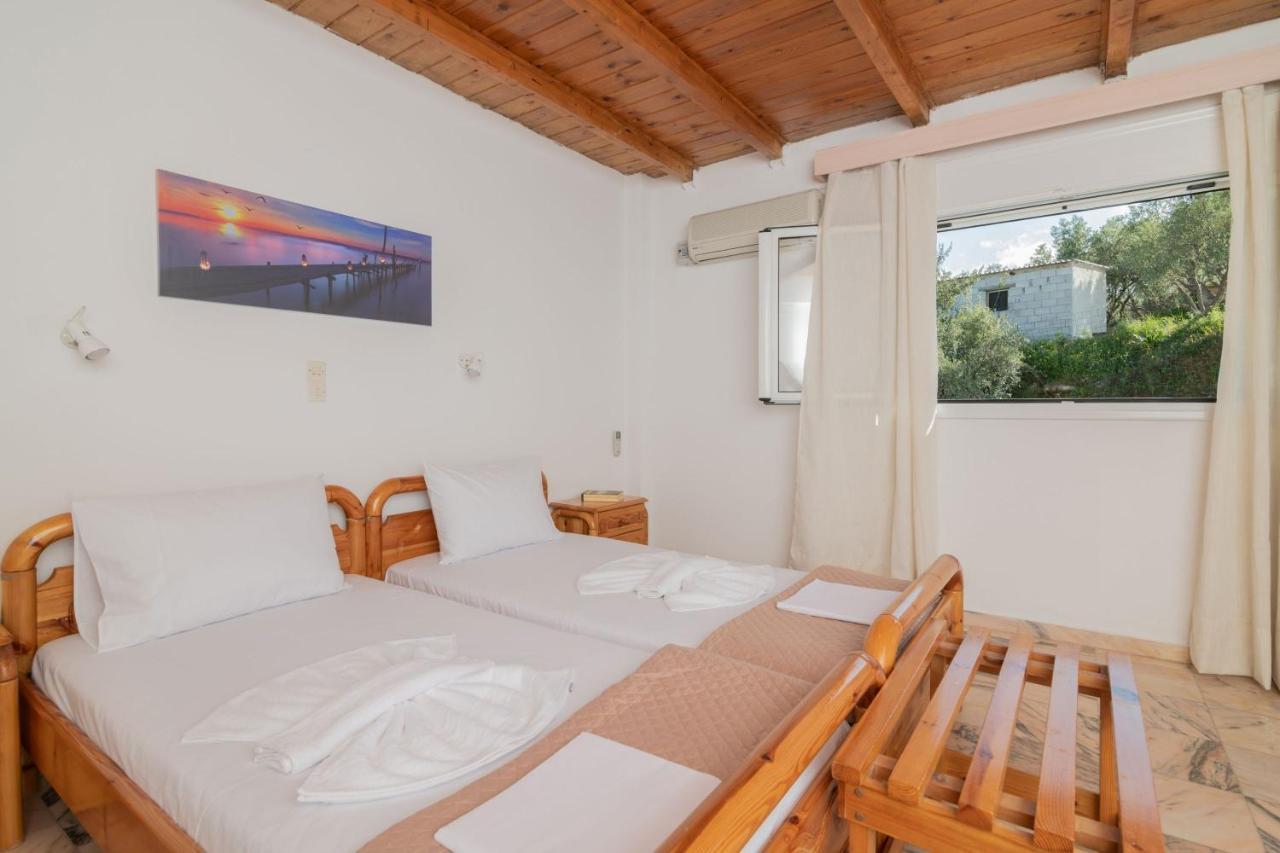 Agnadi Sea View Apartments Alykanas  Esterno foto
