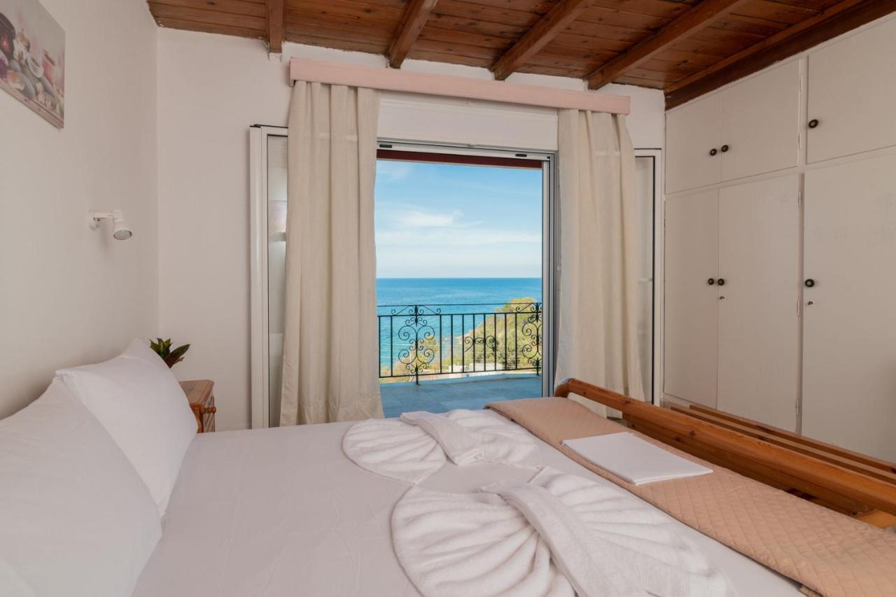 Agnadi Sea View Apartments Alykanas  Esterno foto